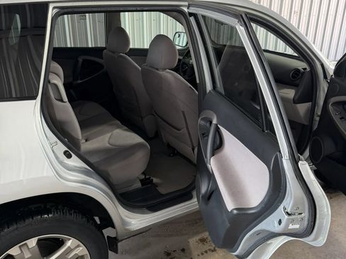 Used 2008 Toyota RAV4 4WD V6 image 22