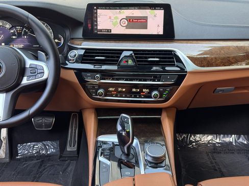 Used 2017 BMW 540i RWD image 25
