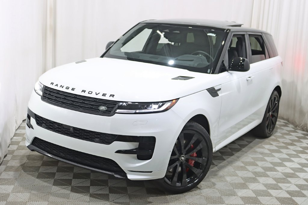 Used 2025 Land Rover Range Rover Sport Dynamic SE AWD/4WD image 6