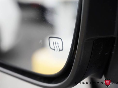 Used 2018 Toyota Highlander Limited Platinum AWD/4WD image 28