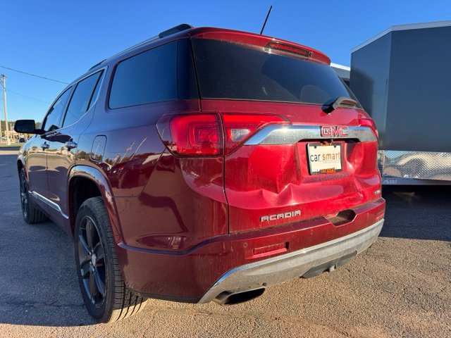 Used 2017 GMC Acadia Denali w/ Technology Package AWD/4WD image 5