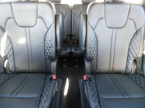 Certified 2022 Kia Sorento SX Prestige image 13