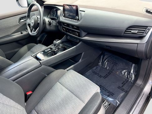 Used 2023 Nissan Rogue SV FWD image 13