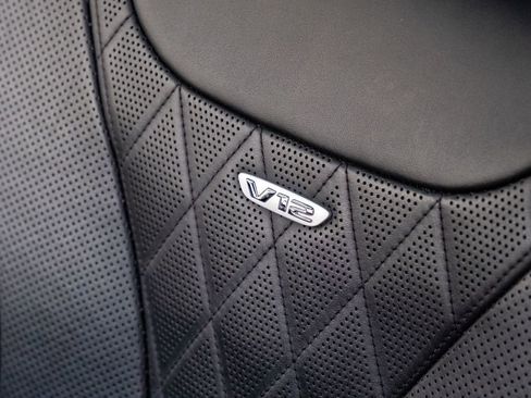 Used 2016 Mercedes-Benz Maybach S 600 Maybach S 600 image 18