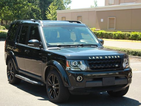 Used 2015 Land Rover LR4 HSE LUX AWD/4WD image 3