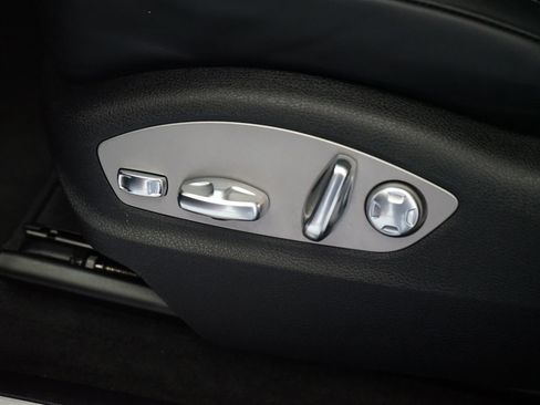 Used 2023 Porsche Macan S AWD/4WD image 27