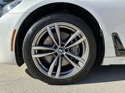 Used 2016 BMW 750i xDrive AWD/4WD image 33