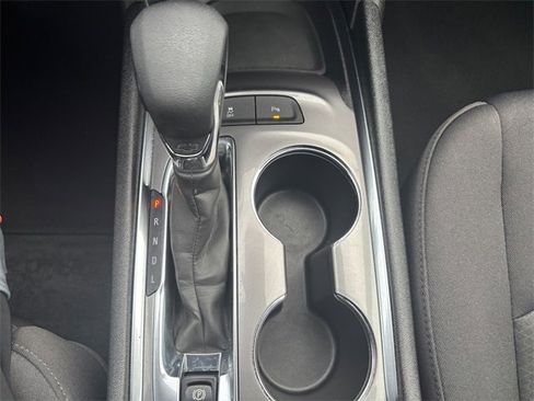 Used 2024 Chevrolet Malibu LT image 25