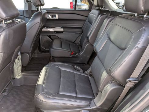 Certified 2023 Ford Explorer Limited w/ Equipment Group 301A image 14