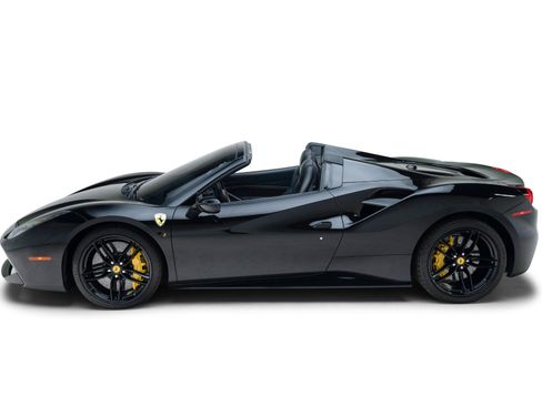 Used 2018 Ferrari 488 Spider RWD image 4