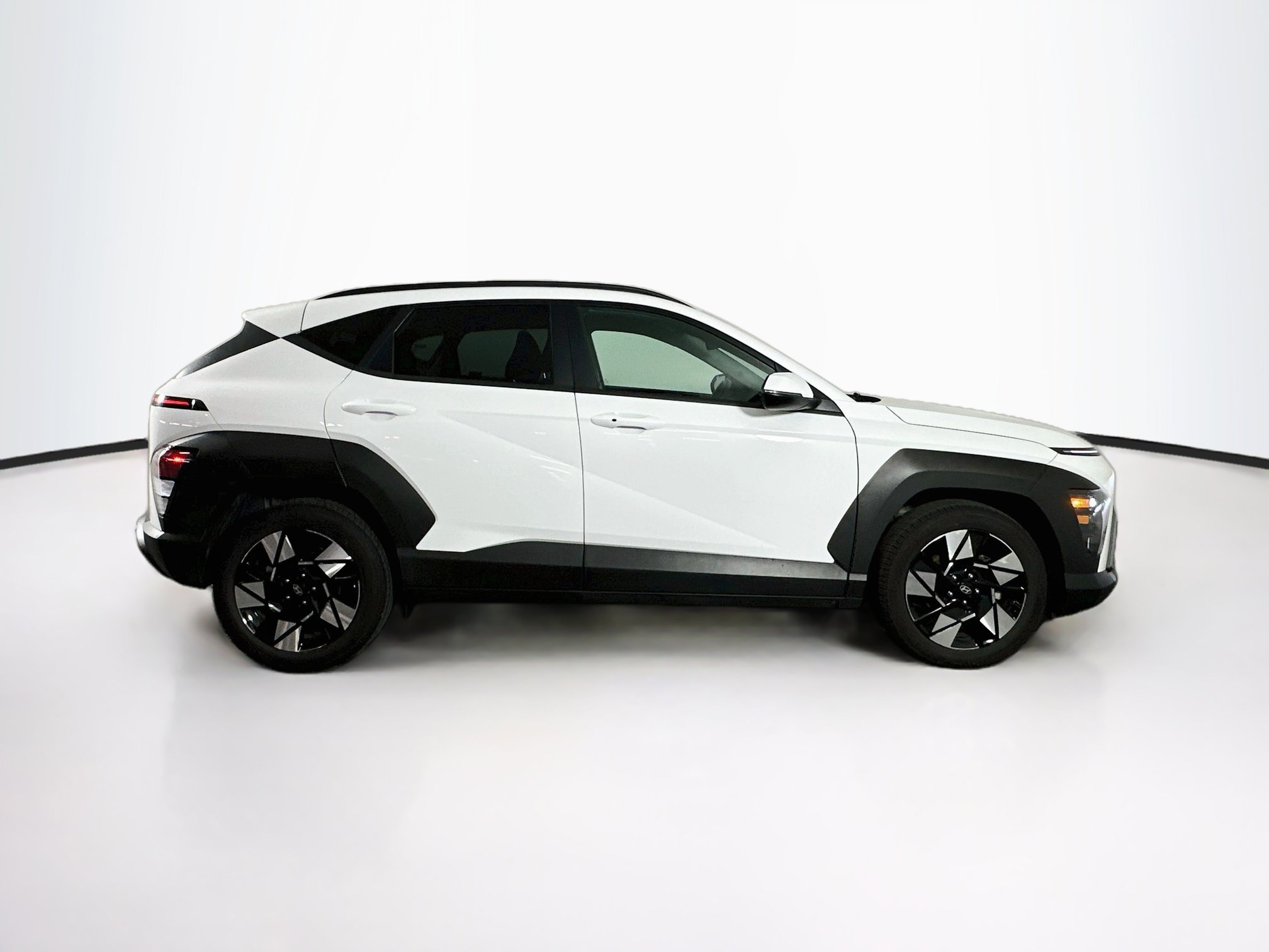 Used 2025 Hyundai Kona SEL FWD image 10