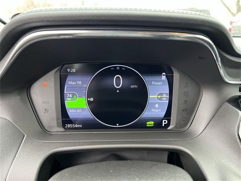 Certified 2023 Chevrolet Bolt EUV LT w/ Convenience Package image 10