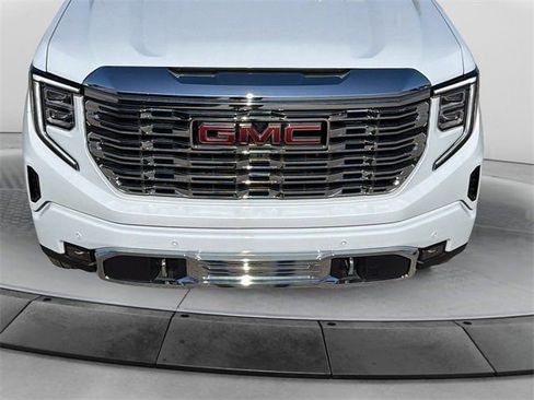New 2026 GMC Sierra 1500 Denali w/ Denali Reserve Package image 9