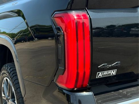 Used 2022 Toyota Tundra Limited w/ Power Package AWD/4WD image 32