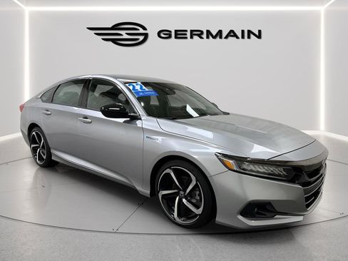 Used 2022 Honda Accord Sport image 2
