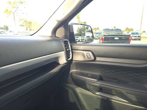 Used 2025 Ford Ranger XL RWD image 17