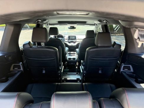 Used 2023 Honda Odyssey Sport image 19