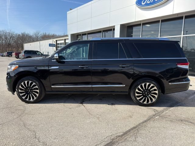 Used 2023 Lincoln Navigator L Black Label AWD/4WD image 4