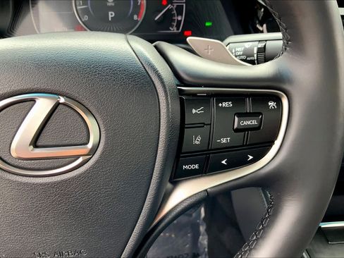 Certified 2024 Lexus ES 350 w/ Premium Package FWD image 25