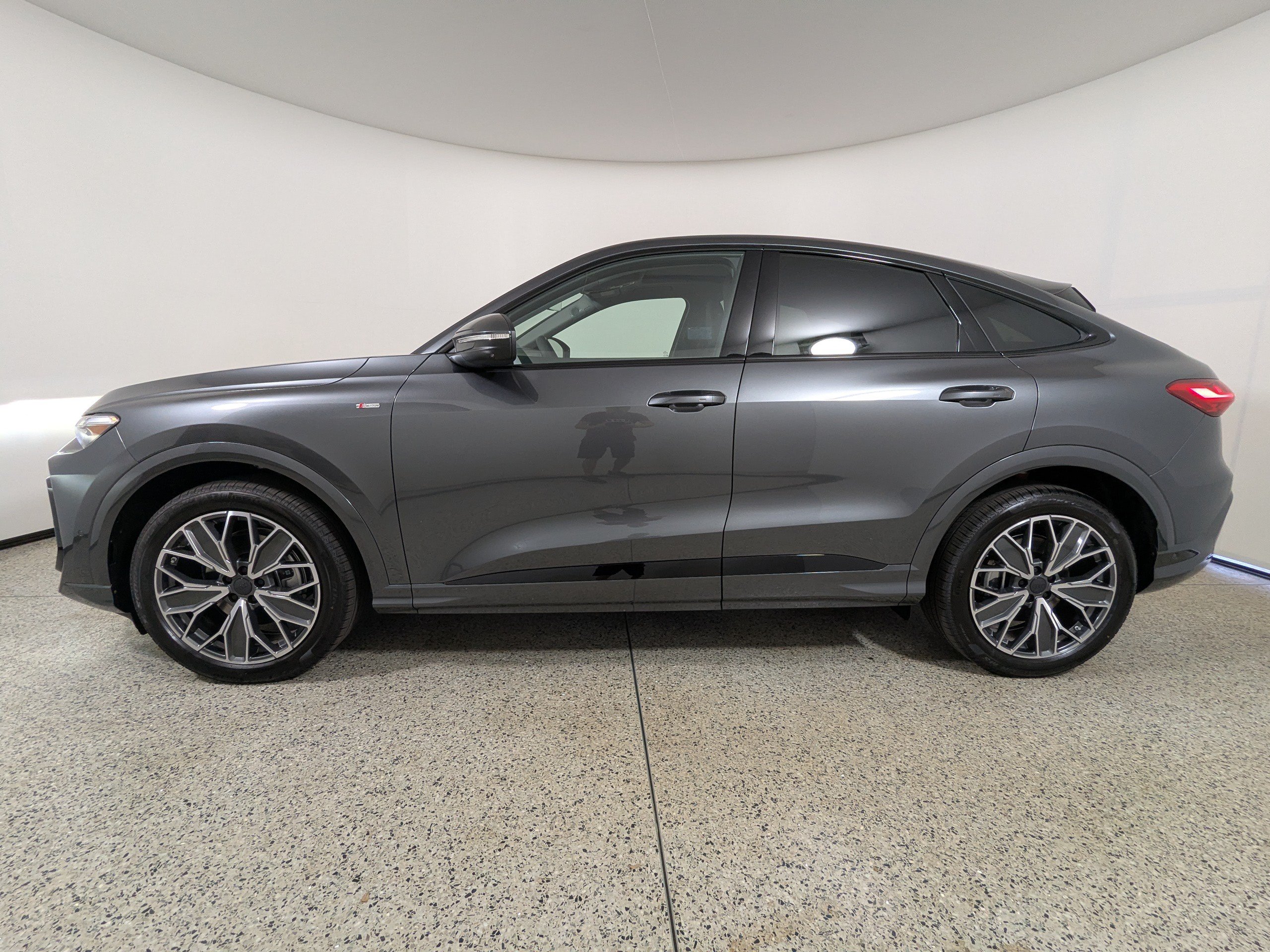 New 2026 Audi Q5 Prestige AWD/4WD image 4