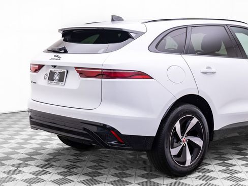 Used 2022 Jaguar F-PACE S image 43