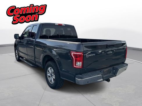 Used 2017 Ford F150 XLT image 8