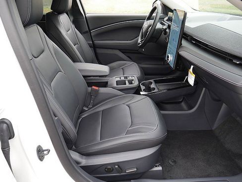 New 2025 Ford Mustang Mach-E Premium image 28