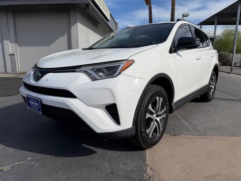 Used 2017 Toyota RAV4 LE image 3