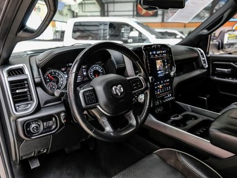 Used 2022 RAM 2500 Laramie w/ Night Edition AWD/4WD image 5