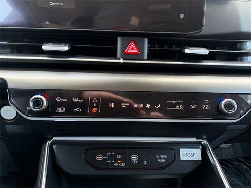 New 2026 Kia Carnival SX w/ SX Dark Edition Package image 28