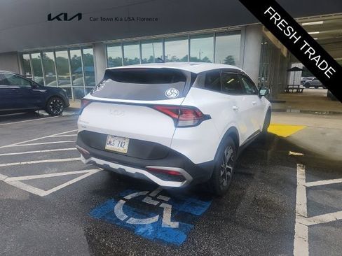 Certified 2023 Kia Sportage EX FWD image 2