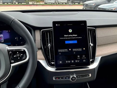 New 2026 Volvo XC90 B5 Plus image 17