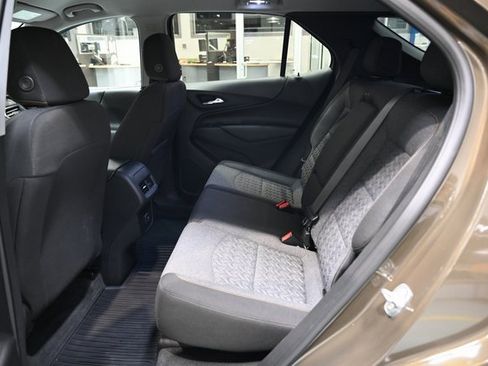 Used 2023 Chevrolet Equinox LT image 11