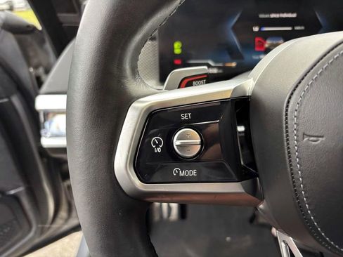 Certified 2023 BMW i7 xDrive60 w/ Executive Package 2 image 17