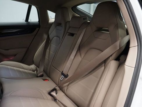 New 2026 Porsche Panamera 4 image 25