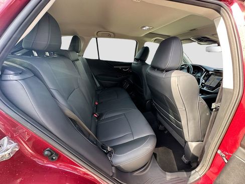 Used 2025 Subaru Outback Limited AWD/4WD image 28