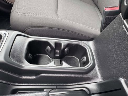 Used 2022 Jeep Wrangler Unlimited Sport image 32