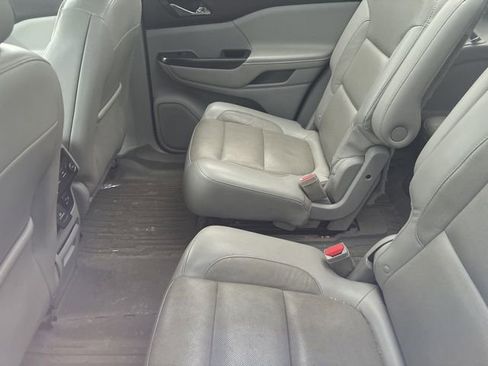 Used 2017 GMC Acadia SLT image 10