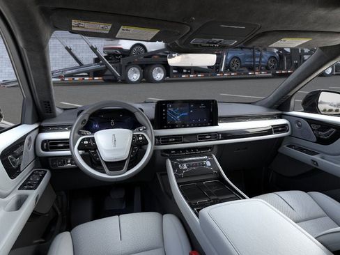 New 2026 Lincoln Aviator Black Label image 9