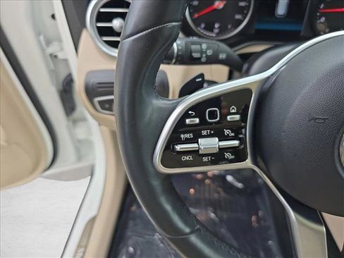 Used 2021 Mercedes-Benz GLC 300 4MATIC image 17