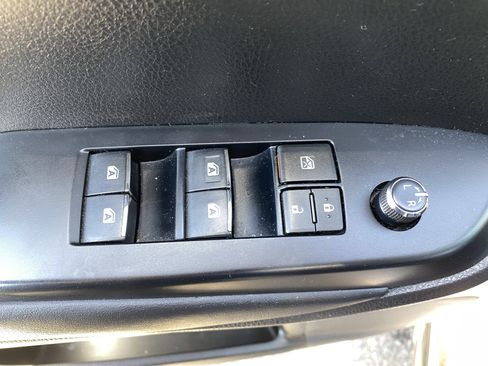 Used 2017 Toyota Highlander Limited w/ Carpet Mat Package AWD/4WD image 19