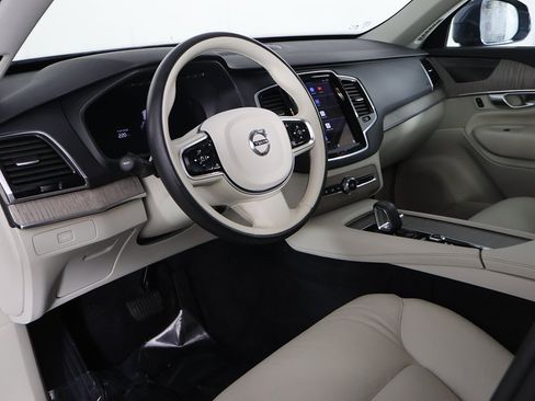 Used 2024 Volvo XC90 B6 Plus w/ Protection Package Premier image 30