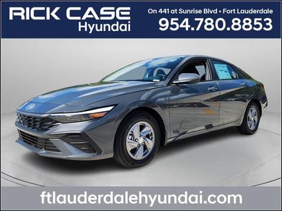 Used 2026 Hyundai Elantra SE w/ Cargo Package