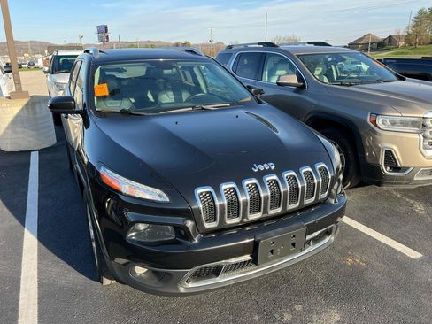 Used 2016 Jeep Cherokee Limited image 1