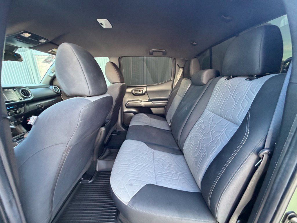Used 2022 Toyota Tacoma TRD Sport AWD/4WD image 22