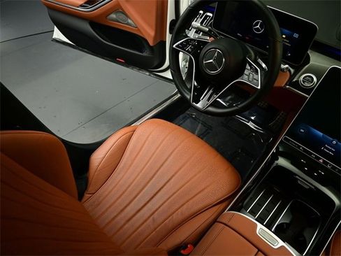 Used 2022 Mercedes-Benz S 500 4MATIC image 9