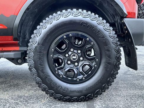 Used 2023 Ford Bronco Wildtrak AWD/4WD image 23