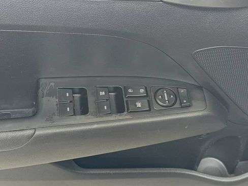 Used 2020 Hyundai Elantra SE w/ Cargo Package (C1) FWD image 15