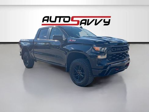 Used 2025 Chevrolet Silverado 1500 Custom Trail Boss AWD/4WD image 1