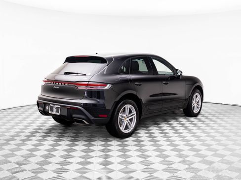 Certified 2025 Porsche Macan AWD/4WD image 7